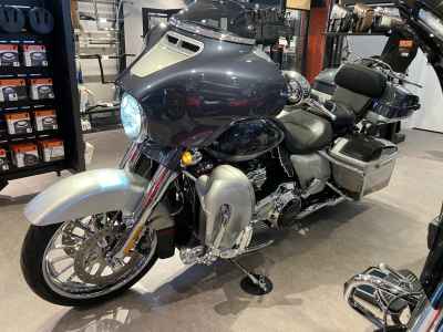 Harley-Davidson Street Glide FLHXSE1920 CVO 2019