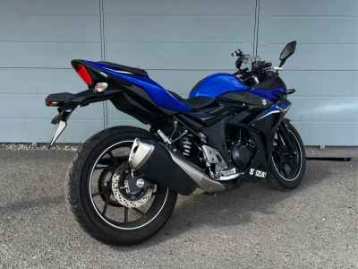 Suzuki GSX250R