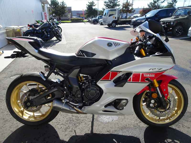 Yamaha YZF-R7 2022