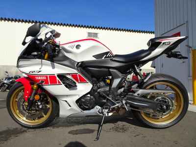 Yamaha YZF-R7 2022
