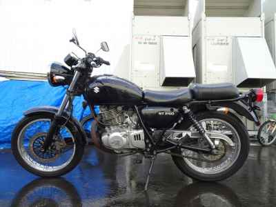Suzuki ST250E