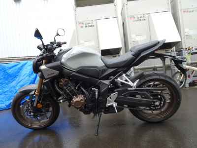 Honda CB650R E-Clutch 2025
