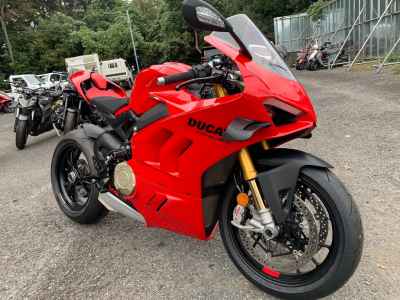 Ducati Panigale V4S