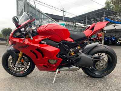 Ducati Panigale V4S