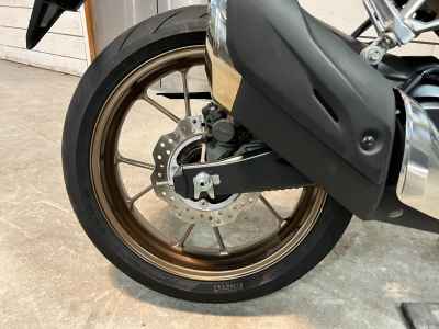 Honda CB250R
