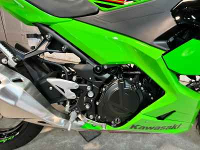 Kawasaki Ninja 400 2024