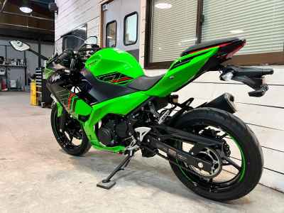 Kawasaki Ninja 400 2024