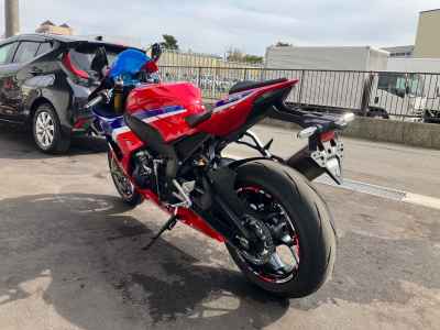 Honda CBR1000RR-R FB SP 2026
