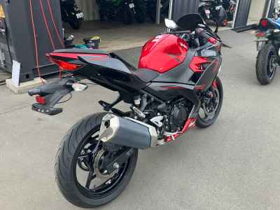 Kawasaki Ninja 400 2019