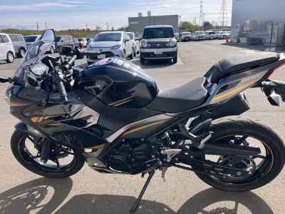 Kawasaki Ninja 400 2021