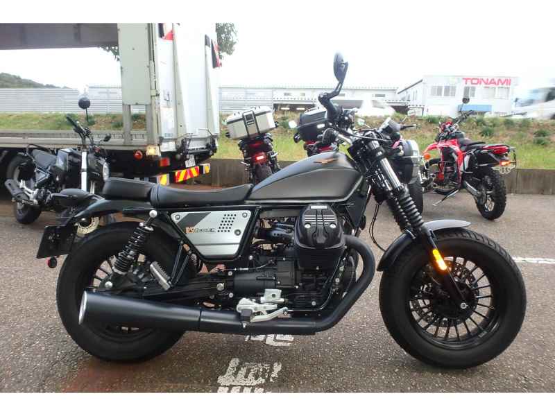 Moto Guzzi V9 Bobber Special 2025