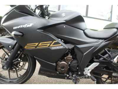 Suzuki Gixxer 250SF