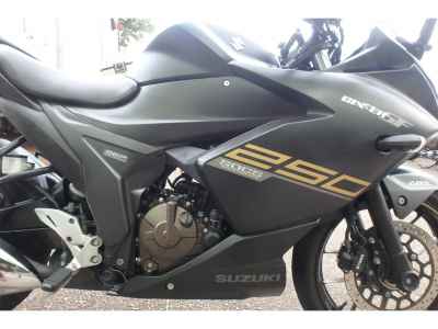 Suzuki Gixxer 250SF