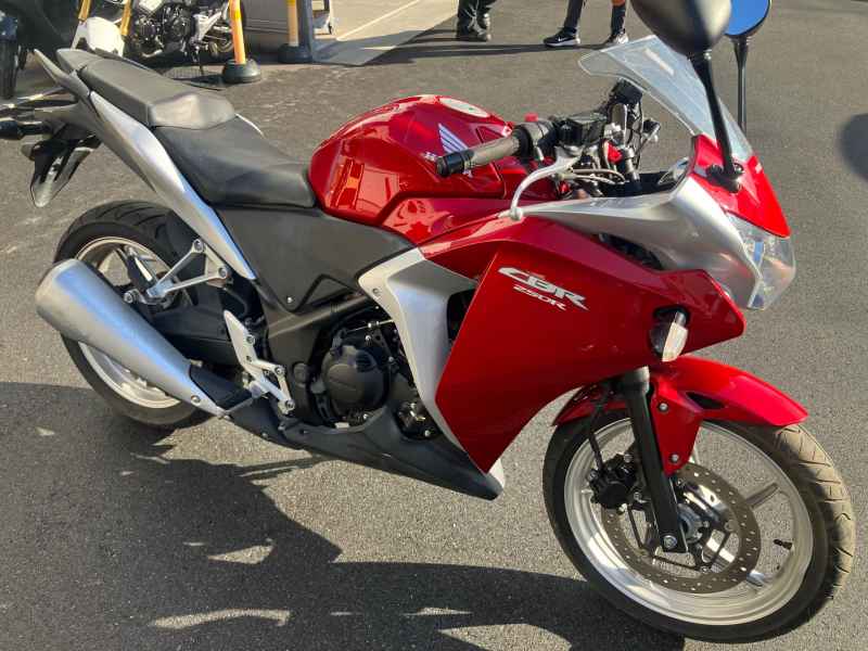 Honda CBR250R 2011
