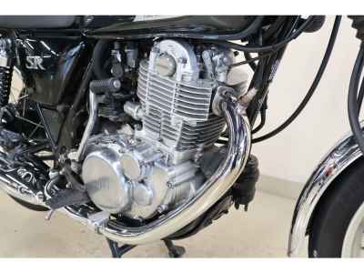 Yamaha SR400 2022
