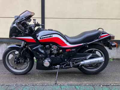 Kawasaki GPZ750F 2015