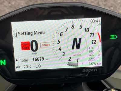 Ducati Streetfighter V2 2023