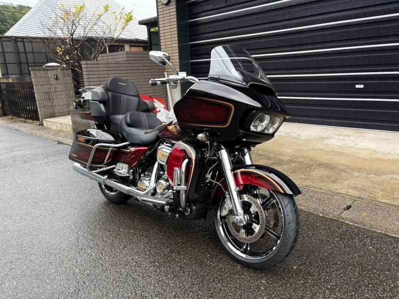 Harley-Davidson FLTRKSE CVO 2023