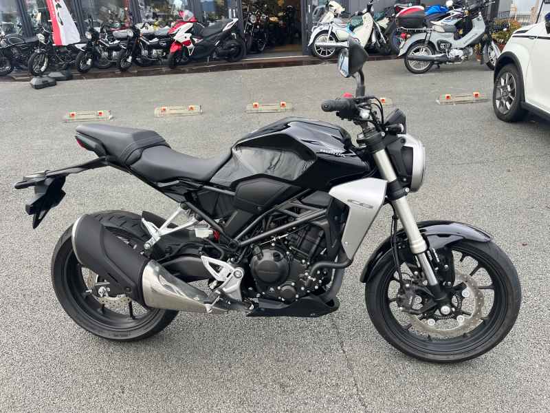 Honda CB250R 2018