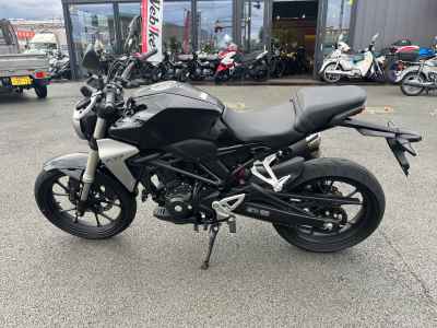 Honda CB250R 2018
