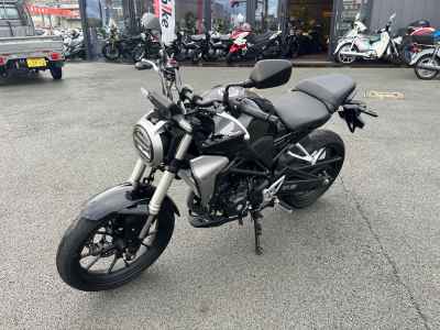 Honda CB250R 2018