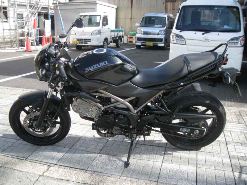 Suzuki SV650S 2023