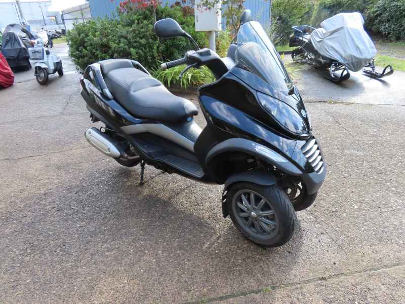 Piaggio MP3 250