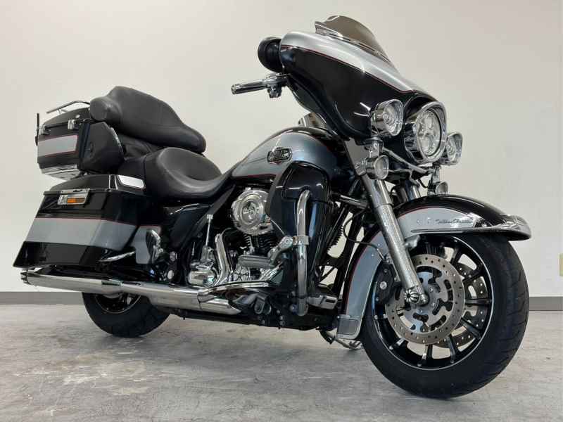 Harley-Davidson Electra Glide FLHTCU1580 Trike 2010