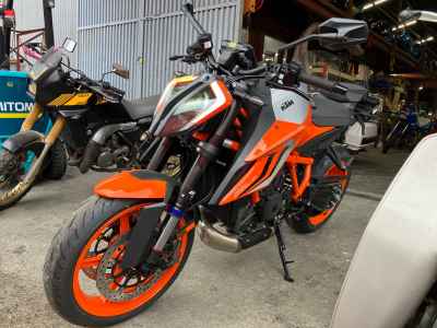 KTM 1290 Super Duke R 2023