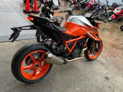 KTM 1290 Super Duke R 2023