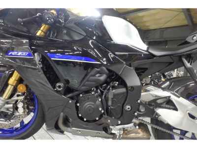 Yamaha YZF-R1M 2025