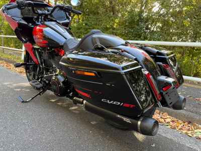Harley-Davidson FLTRX STSE CVO 2026