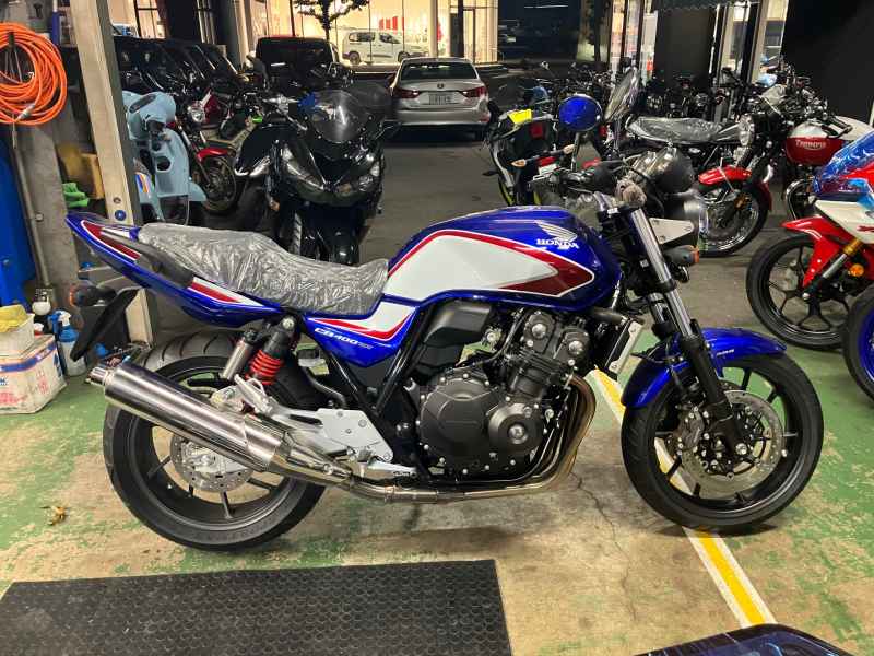 Honda CB400SF 2022