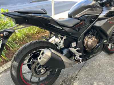 Honda CBR400R 2024