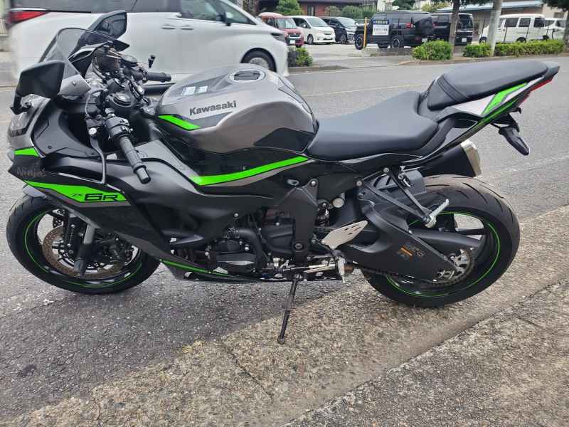 Kawasaki Ninja ZX-6R 2024