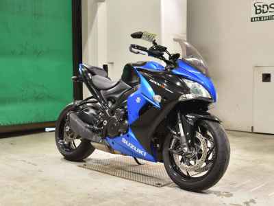 Suzuki GSX-S1000F 2023