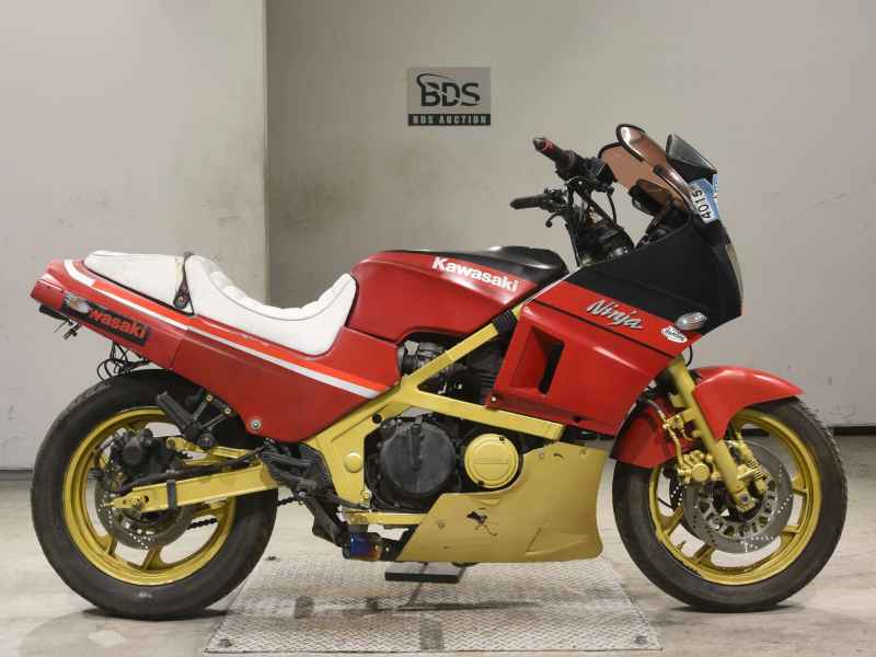 Kawasaki GPZ400R