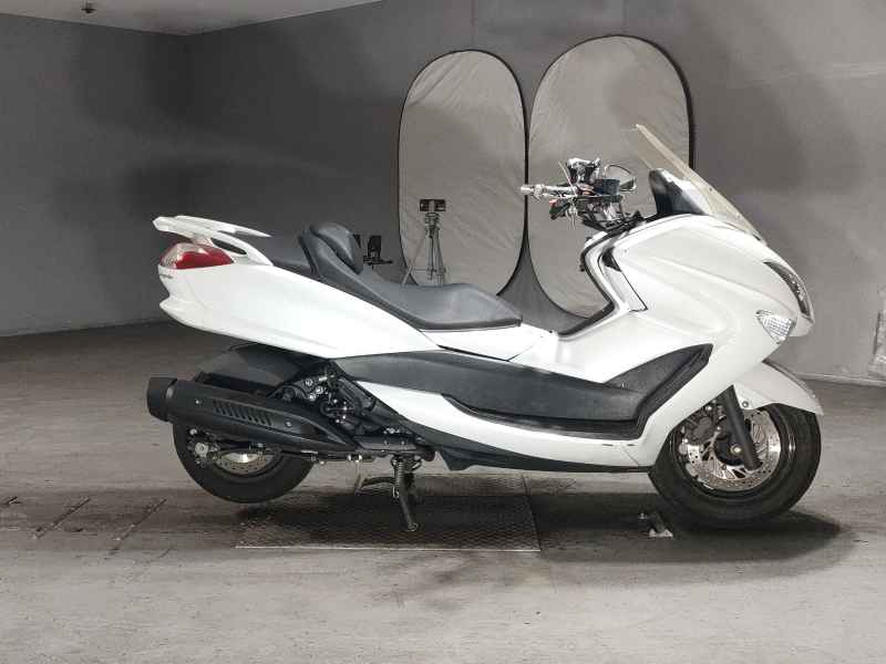 Yamaha Majesty 250