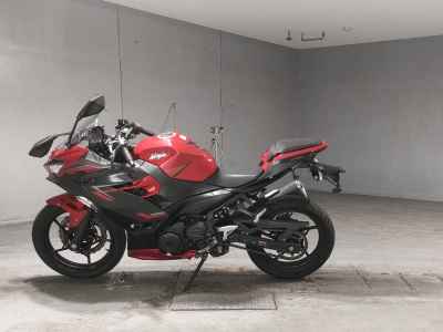 Kawasaki Ninja 400