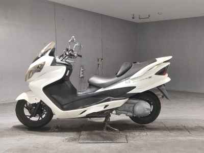 Suzuki Skywave 250S