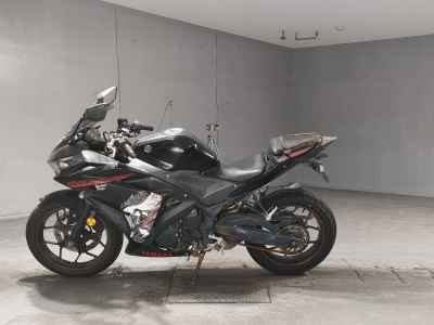 Yamaha YZF-R25