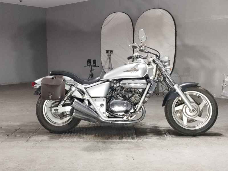 Honda Magna 250