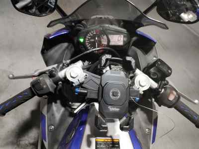 Yamaha YZF-R25