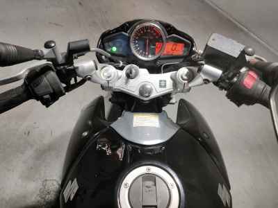 Suzuki GSR250