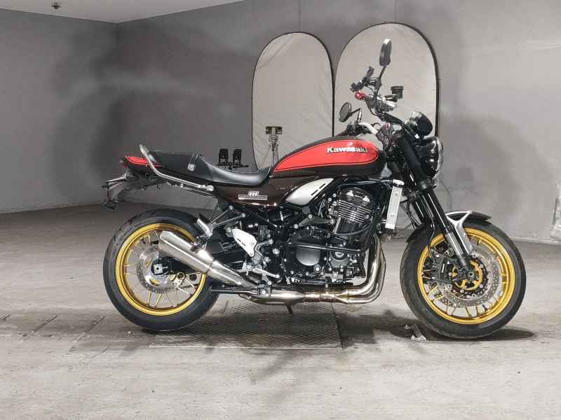 Kawasaki Z900RS 2022