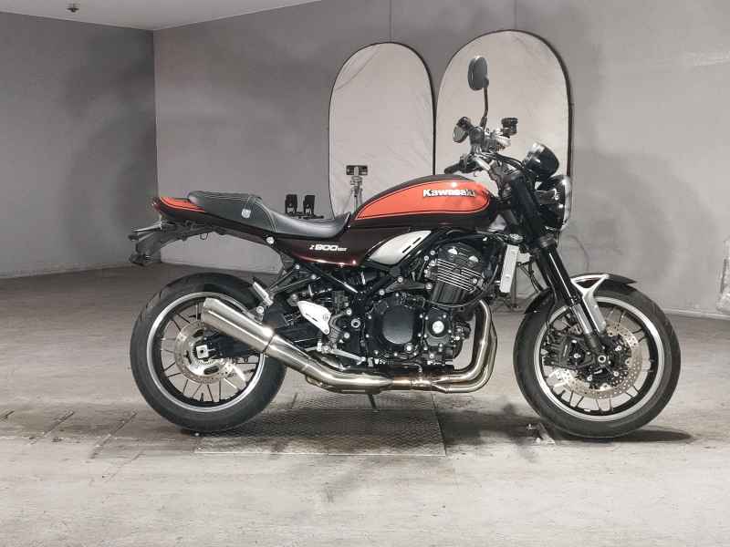 Kawasaki Z900RS 2018