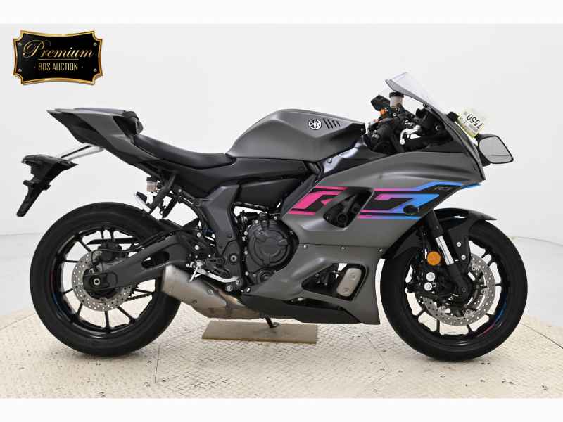 Yamaha YZF-R7 2021