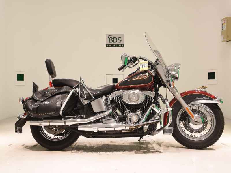 Harley-Davidson FLSTC1580 2006