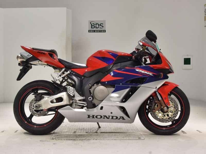 Honda CBR1000RR 2005