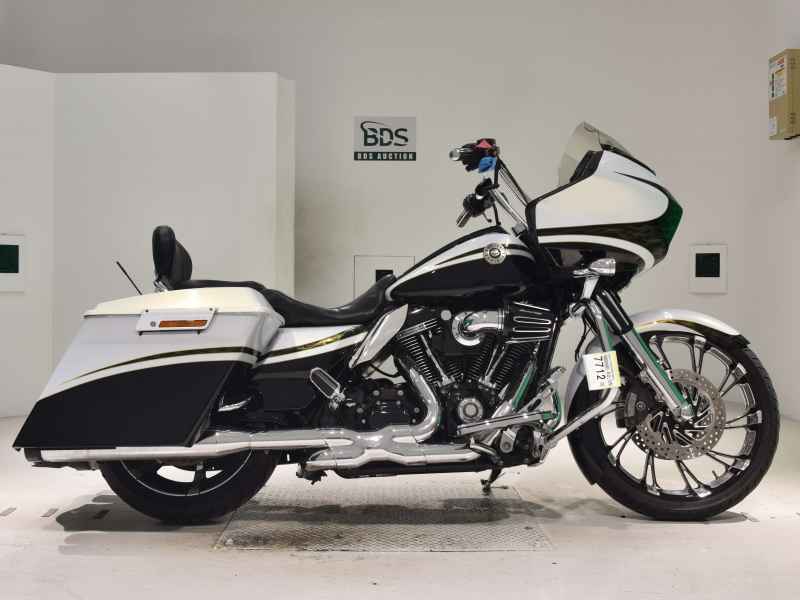 Harley-Davidson FLTRXSE1800CVO 2012